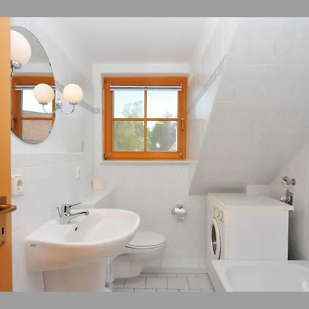 Freesenbruch -reihenhaus 8c * Zingst
